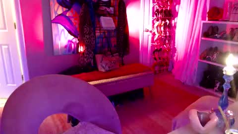 DommeTomorrow online show from 12/23/24, 06:33