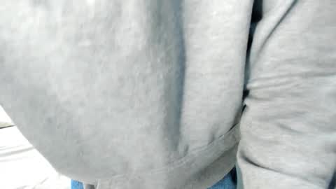 Snapshot of domminick18 chatting on 10/10/25, 08:19 Domminick18 online show from 10/10/25, 08:19