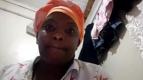 dommyblack2020 online show from 11/17/25, 08:03