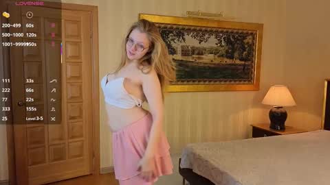 Macy online show from 11/21/25, 02:54