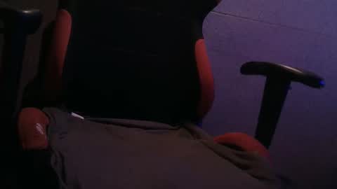 Snapshot of domse999 chatting on 09/27/25, 03:33 domse999 online show from 09/27/25, 03:33