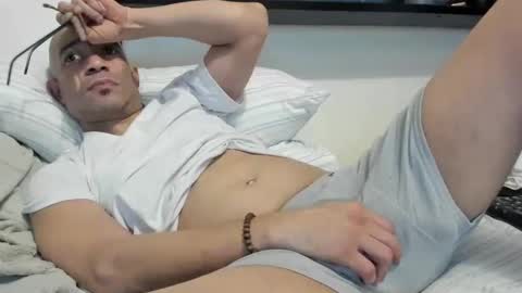 Snapshot of domsxyqte chatting on 01/12/25, 04:21 Rick online show from 01/12/25, 04:21