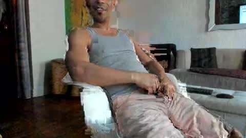 Snapshot of domsxyqte chatting on 12/22/25, 07:33 Rick online show from 12/22/25, 07:33