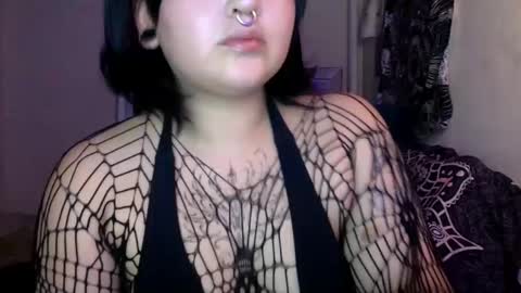 Snapshot of domvexxx chatting on 09/11/25, 12:11 DomVexxx online show from 09/11/25, 12:11