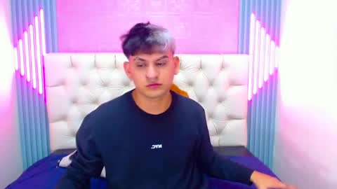 DONA Y CARL online show from 12/11/24, 04:49