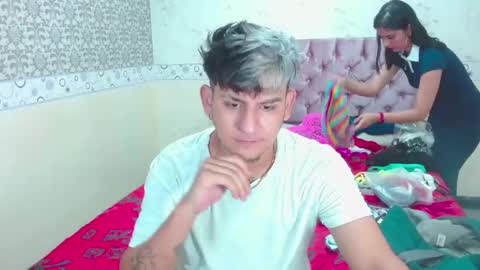 DONA Y CARL online show from 01/22/25, 03:09