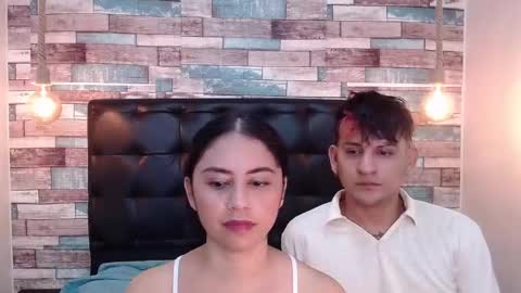 DONA Y CARL online show from 12/05/25, 12:03