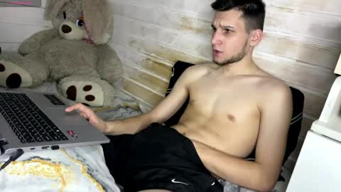 Snapshot of donald_boy chatting on 04/04/26, 04:15 Stephanie and online show from 04/04/26, 04:15