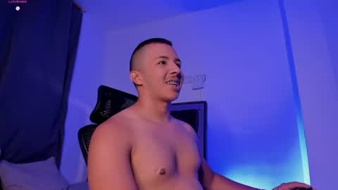 Donat Independent Model online show from 07/01/26, 03:19