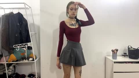 Snapshot of donettamccomish chatting on 12/17/25, 01:17 Ava online show from 12/17/25, 01:17