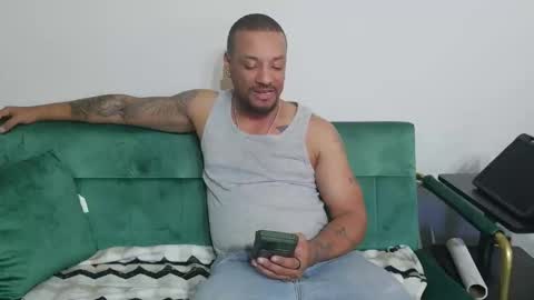 Snapshot of dong_masterson chatting on 03/28/26, 10:31 Gifted online show from 03/28/26, 10:31