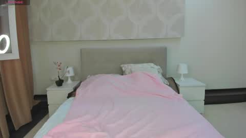 Donna On GMT2 Mon-Fri 3-9 AM online show from 05/29/26, 11:36