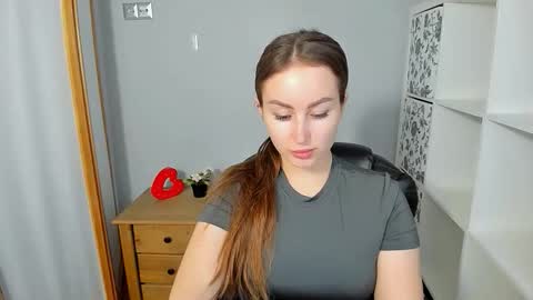 Snapshot of donnasensual chatting on 09/11/25, 03:34 DonnaSensual online show from 09/11/25, 03:34