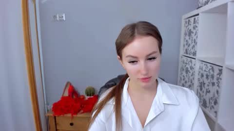 Snapshot of donnasensual chatting on 11/02/25, 06:54 DonnaSensual online show from 11/02/25, 06:54