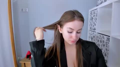 Snapshot of donnasensual chatting on 12/03/25, 06:28 DonnaSensual online show from 12/03/25, 06:28