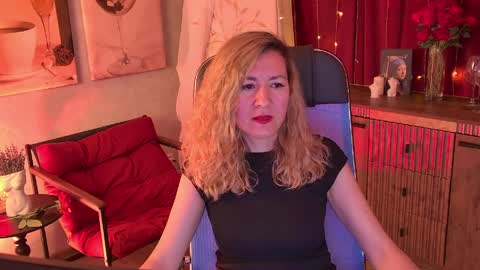 Snapshot of donnasmitth chatting on 04/06/26, 08:10 Donna online show from 04/06/26, 08:10