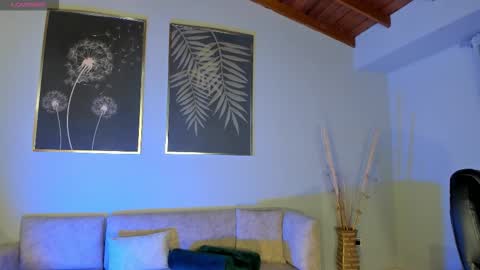  Donna Stonne  online show from 09/21/25, 03:19