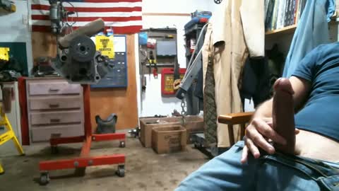 Snapshot of donniestone chatting on 09/19/25, 02:40 donniestone online show from 09/19/25, 02:40