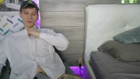 Snapshot of donnikon chatting on 04/12/26, 08:03 Nikon online show from 04/12/26, 08:03