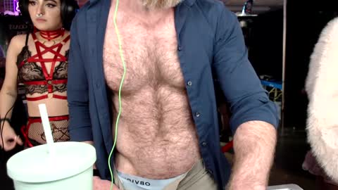 Snapshot of donnybasilisk chatting on 02/02/25, 01:34 Donny online show from 02/02/25, 01:34