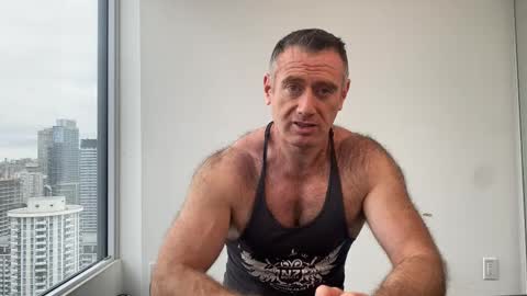 Snapshot of donnybasilisk chatting on 09/19/25, 01:12 Donny online show from 09/19/25, 01:12