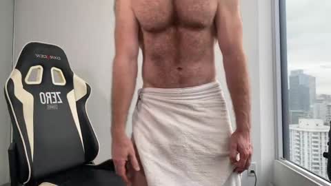 Snapshot of donnybasilisk chatting on 10/07/25, 06:38 Donny online show from 10/07/25, 06:38