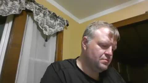 Snapshot of donseanh chatting on 11/02/25, 05:10 The Don online show from 11/02/25, 05:10