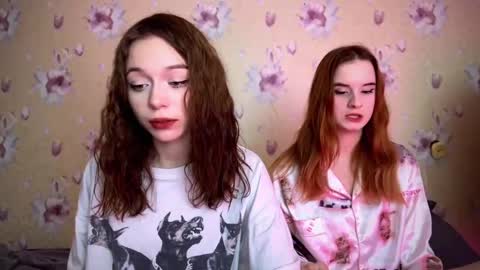 Snapshot of dontoke_ chatting on 12/17/24, 06:31 Nicole online show from 12/17/24, 06:31