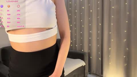 Snapshot of dontouchmyass chatting on 11/01/25, 11:07 Ely online show from 11/01/25, 11:07