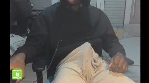 Snapshot of doomdrag3 chatting on 04/15/26, 01:51 doomdrag3 online show from 04/15/26, 01:51