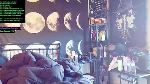 Snapshot of doomednympho chatting on 10/21/25, 05:57 DOOM online show from 10/21/25, 05:57