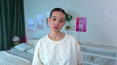 Kiki online show from 03/24/26, 12:48