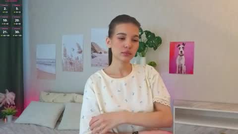 Snapshot of dorarindels chatting on 03/30/26, 12:55 Kiki online show from 03/30/26, 12:55