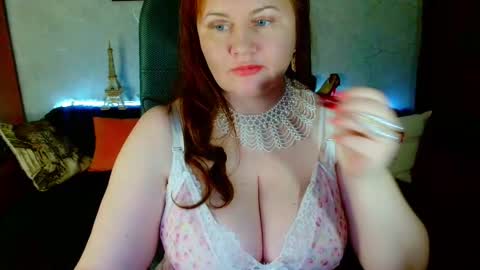 Dora online show from 12/16/25, 02:00