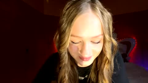 Anika online show from 04/15/26, 07:54