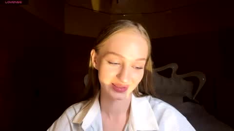Snapshot of doreathagustave chatting on 04/22/26, 08:32 Anika online show from 04/22/26, 08:32
