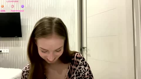 Snapshot of doreathagustave chatting on 05/31/26, 09:05 Anika online show from 05/31/26, 09:05