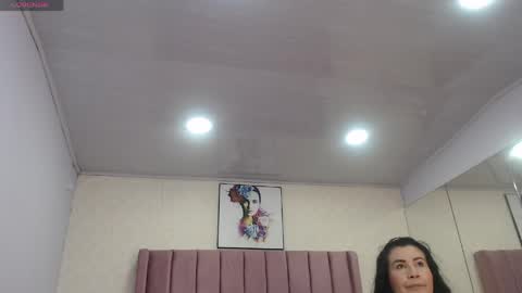 Snapshot of dorettaacreman chatting on 05/10/26, 12:10 Anny online show from 05/10/26, 12:10