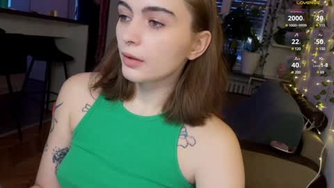 Snapshot of dorfmatratze_ chatting on 12/25/24, 07:03 Alice online show from 12/25/24, 07:03