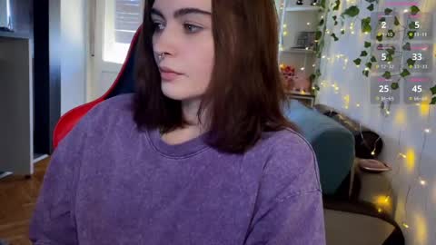 Snapshot of dorfmatratze_ chatting on 02/09/25, 12:19 Alice online show from 02/09/25, 12:19