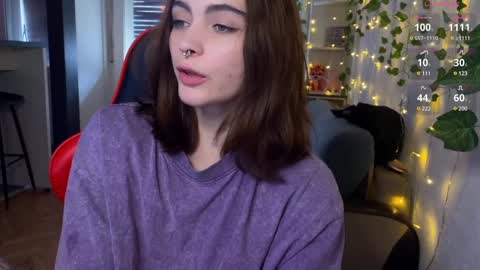 Snapshot of dorfmatratze_ chatting on 02/14/25, 09:24 Alice online show from 02/14/25, 09:24