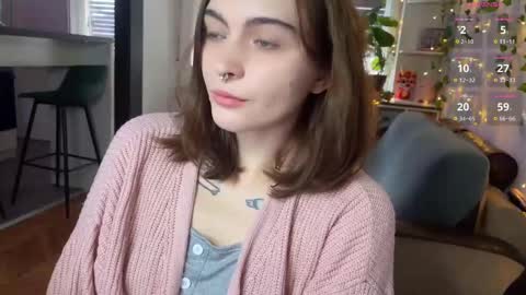 Snapshot of dorfmatratze_ chatting on 02/25/25, 07:09 Alice online show from 02/25/25, 07:09