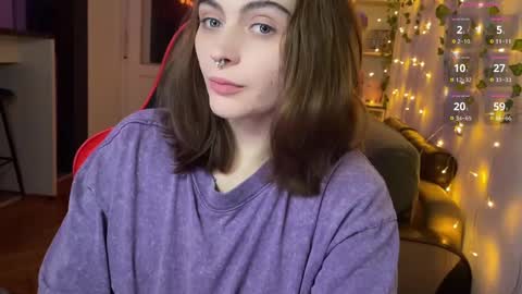 Snapshot of dorfmatratze_ chatting on 03/06/25, 05:43 Alice online show from 03/06/25, 05:43