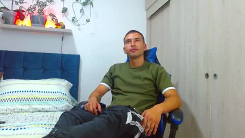 Snapshot of dorian_h chatting on 04/25/26, 01:08 dorian_h online show from 04/25/26, 01:08