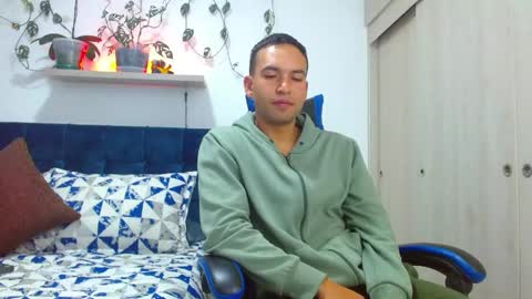 Snapshot of dorian_h chatting on 05/17/26, 03:08 dorian_h online show from 05/17/26, 03:08