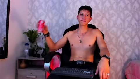 dorian_mystery online show from 12/17/24, 07:40