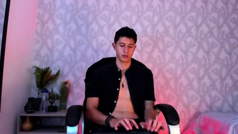 dorian_mystery online show from 12/28/24, 11:19