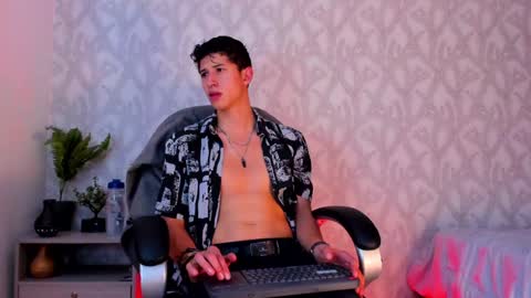 dorian_mystery online show from 01/17/25, 03:34