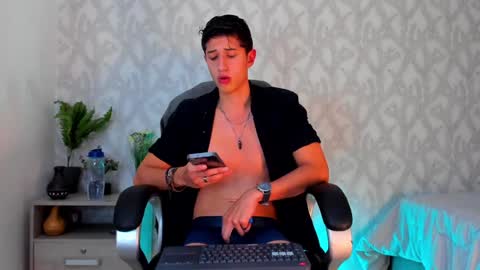 dorian_mystery online show from 01/18/25, 08:31