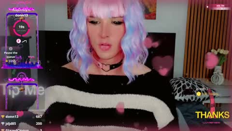 Snapshot of dorian_reed chatting on 04/11/26, 03:44 Helen my second account online show from 04/11/26, 03:44